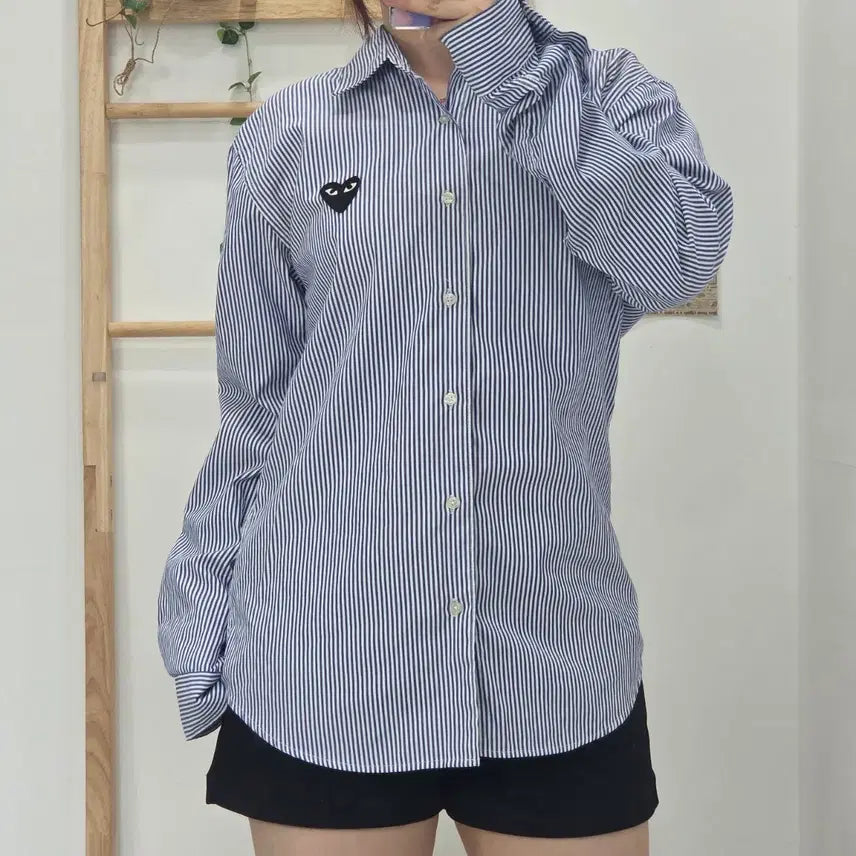 [BUNJANG] Comme des Garçons Black Heart Stripe Shirt L / [프립]L/일본택 플레이 꼼데가르송 블랙하트 스트라이프 셔츠