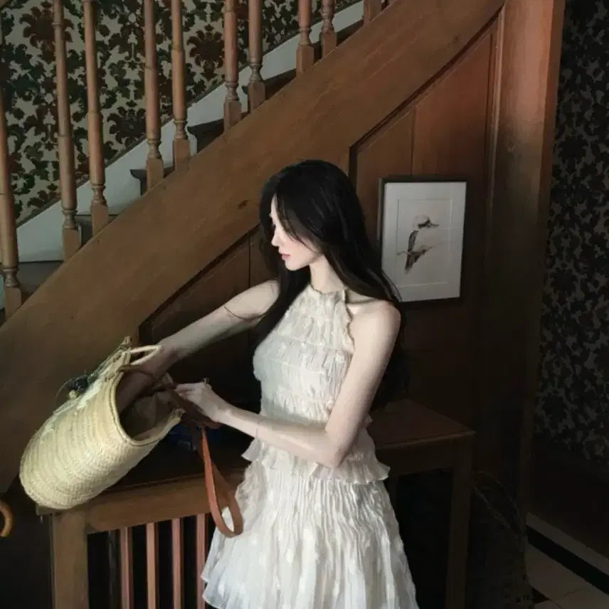 [BUNJANG] La Belle Blanc Rose Halter Top + Rose Pintuck Skirt Set / 라벨르블랑 로즈 홀터 탑 + 로즈 핀턱 스커트 S