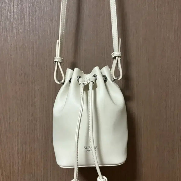 [BUNJANG] St. Scott Ivory Mini Drawstring Bag Crossbody Bag / St.Scott 세인트스코트 아이보리 미니 복조리백 크로스백