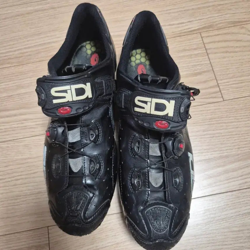 [BUNJANG] Sidi MTB Carbon Cleat Shoes Size 46 / 시디 mtb  클릿슈즈  46사이즈입니다 카본 슈즈