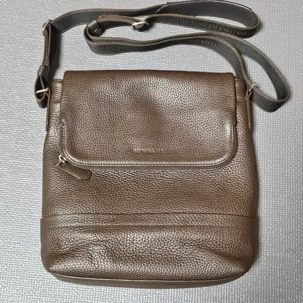 [BUNJANG] Geumgang Bruno Magli Leather Crossbody Messenger Bag / 금강 브루노말리 가죽 크로스백 메신저백