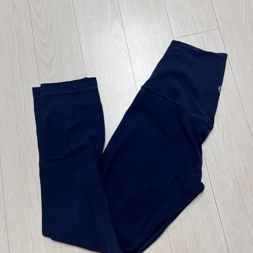 [BUNJANG] Lululemon Align Leggings - Size 2 - Navy / 룰루레몬 얼라인 레깅스 2사이즈 (종아리기장)