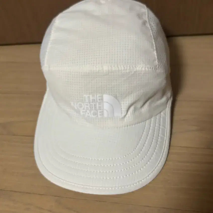 [BUNJANG] The North Face White Mesh Summer Run Cap / 노스페이스 화이트 매쉬 썸머 런 햇 볼캡