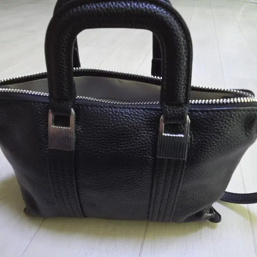 [BUNJANG] Black Leather Tote Bag / 블랙 가죽 토트백