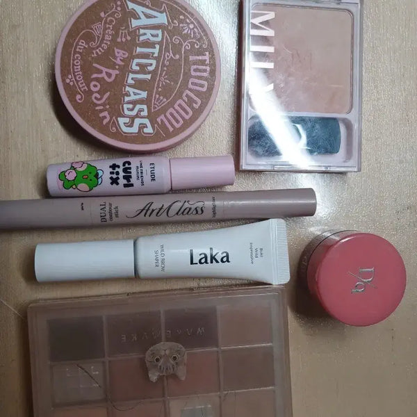 [BUNJANG] Bundle Set: WakeMake, Too Cool For School, Etude House, Millie Cosmetics / 급처) 화장품 일괄 양도