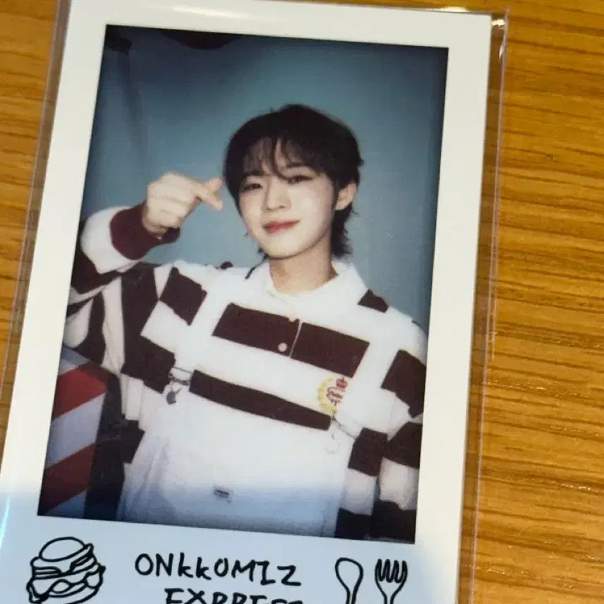[BUNJANG] ONF ONCOMISZ Polaroid Photocard Bundle Set / 온앤오프 온꼬미즈 폴라포카 ???? 판매