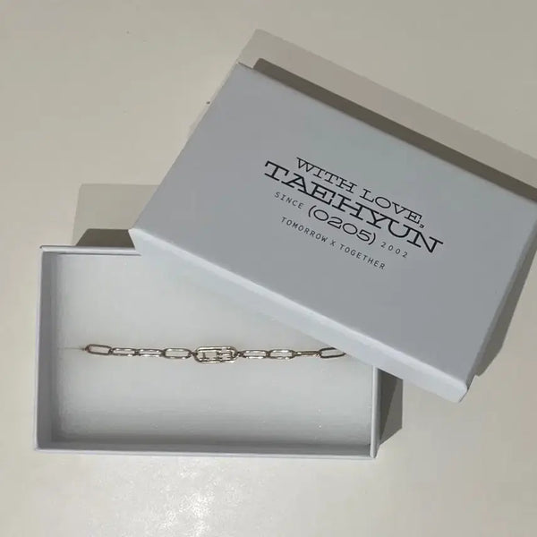 [BUNJANG] TXT Yeonjun With Love Birthday Bracelet (Limited Edition) / 한정판) 투모로우바이투게더 강태현 with love 생일 팔찌 판매