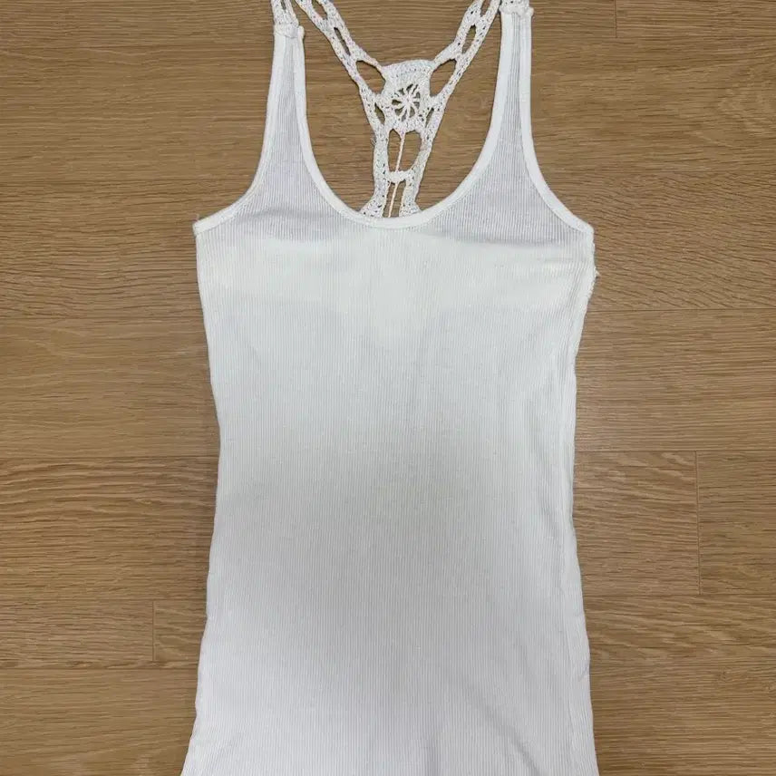[BUNJANG] White Crochet Lace Cami Top / 화이트 크로쉐 레이스 나시 티