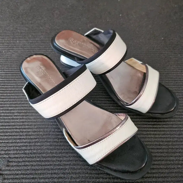 [BUNJANG] Issey Miyake Sandals Black/White / 이세이미야케 샌들 블랙/화이트240
