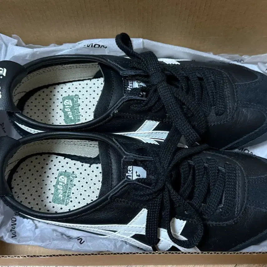 [BUNJANG] Onitsuka Tiger Mexico 66 Black White Shoes (225) / 오니츠카타이거 멕시코 66 블랙 화이트 225