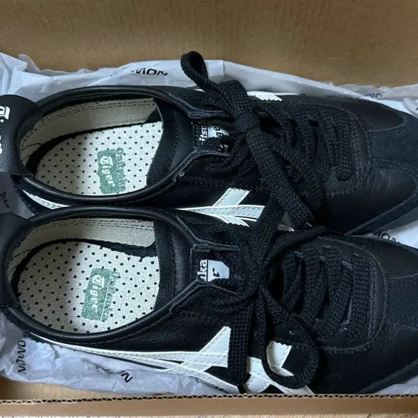 [BUNJANG] Onitsuka Tiger Mexico 66 Black White Shoes (225) / 오니츠카타이거 멕시코 66 블랙 화이트 225