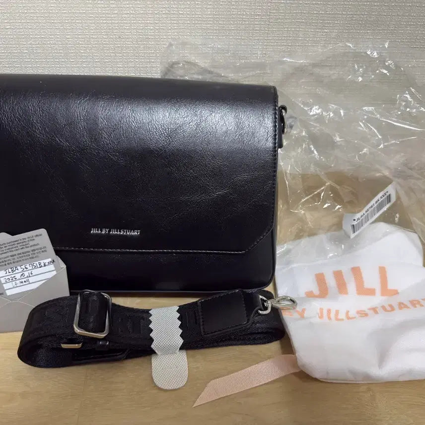 [BUNJANG] JILLSTUART Medium Crossbody Bag Black / 질바이질스튜어트 미디움 크로스백 (JLBA5E751BKXXX)