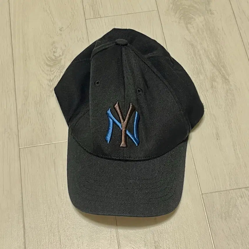 [BUNJANG] MLB New York Yankees Colorblock Baseball Cap / 블랙 검은색 MLB 볼캡 모자 NY 뉴욕양키즈 배색 야구모자 빈티지