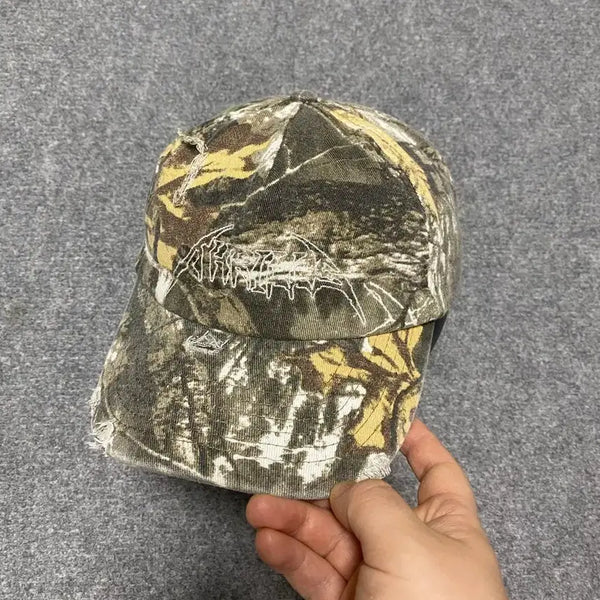 [BUNJANG] STIILHT Camo Distressed Washed Baseball Cap Metallic Letter Embroidery Snapback / STIILHT 카모 데미지 워시드 야구캡 메탈릭 레터 자수 스냅백