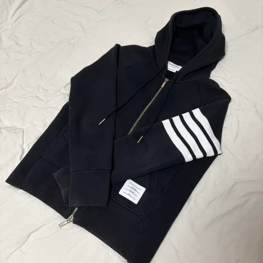 [BUNJANG] Thom Browne Striped Hoodie Zip-up Navy Size 2 / 톰브라운 사선 후드집업 네이비 2size