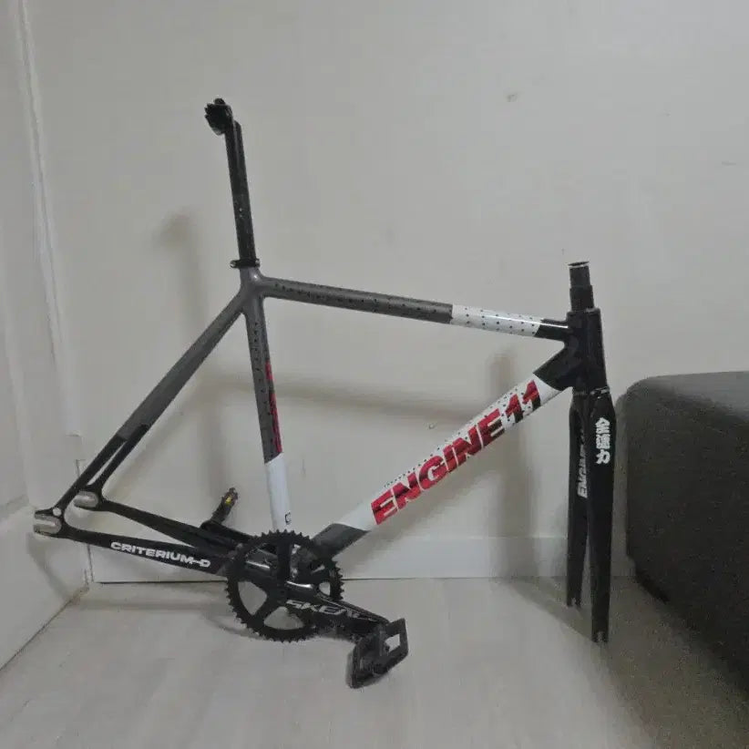 [BUNJANG] Engine11 Crit-D Neon Charcoal Cover Up Bike (Partial Build) / 엔진11 크릿다 네온차콜 반차