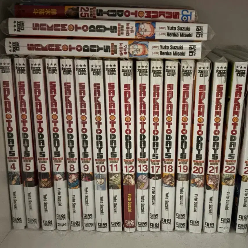 [BUNJANG] Sakamo Days Complete Manga Set Volumes 4-13, 17-23, Killer's Blues, Killer's Way / 사카모토데이즈 사카데이 만화책