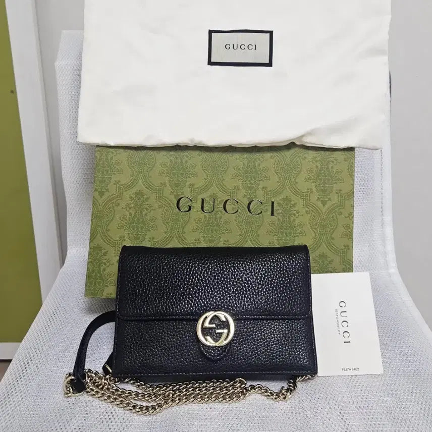 [BUNJANG] Gucci Interlocking G Chain Mini Shoulder Bag / 구찌 인터로킹 G 체인 미니 숄더백(크로스백)