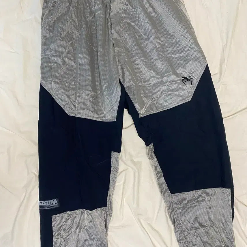 [BUNJANG] VENUM Training Pants (Waist Drawstring Not Included) / VENUM 트레이닝 바지 (허리조절 줄 불포함)