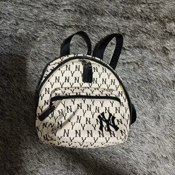 [BUNJANG] MLB Monogram Women's Mini Backpack / MLB 모노그램 여성 미니백팩