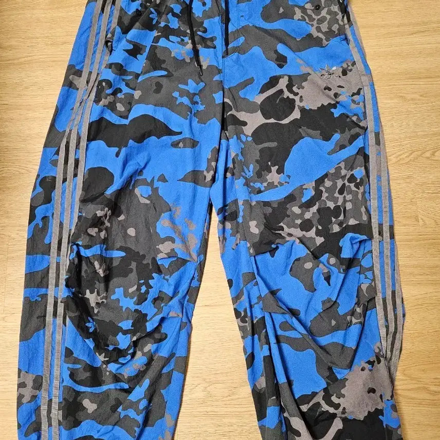 [BUNJANG] Adidas Camo Parachute Pants XL / (새상품)아디다스 카모 파라슈트 팬츠 XL