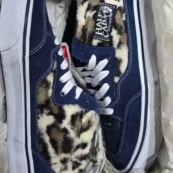 [BUNJANG] Vans x Supreme Leopard Half Cab Navy / [새상품] 270 반스 x 슈프림 레오파드 하프 캡 네이비