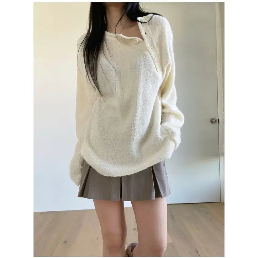 [BUNJANG] Innermute Asymmetrical Button-Up Knit / 이너뮤트 언발란스 버튼 업 니트