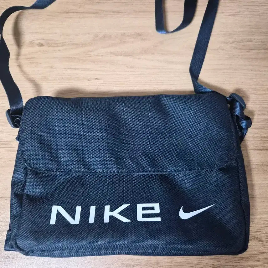 [BUNJANG] Nike Crossbody Bag Navy / 나이키 크로스백 네이비