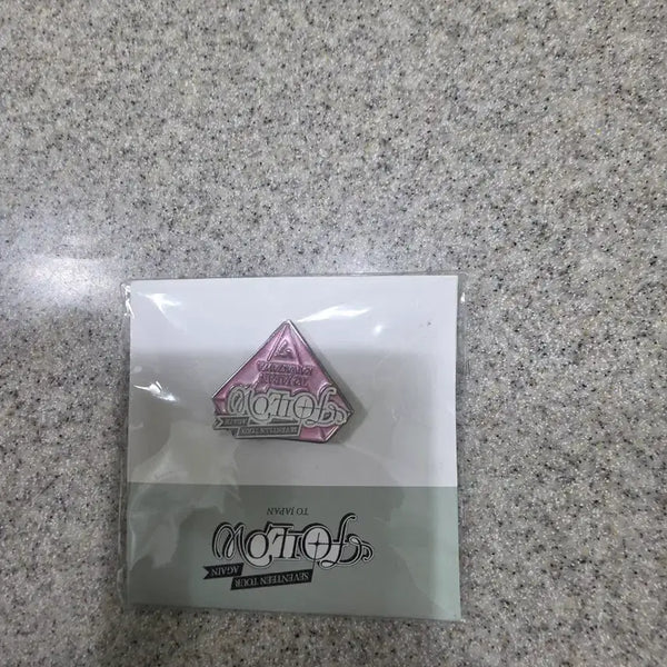 [BUNJANG] SEVENTEEN Follow Again to Japan Official Pin Badge / 세븐틴 'Follow' Again to Japan 공식 핀 뱃지