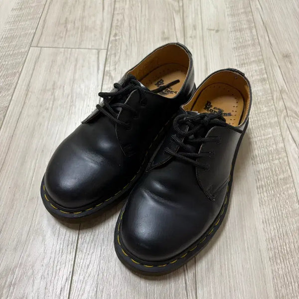 [BUNJANG] Dr. Martens 1461 3-Eye Smooth Leather Shoes / 닥터마틴 1461 3홀 스무스 220