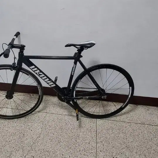 [BUNJANG] Unknown Bike Base 1 Pixie Black / 언노운 베이스 1