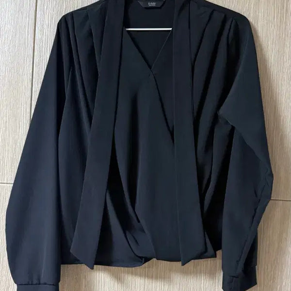 [BUNJANG] Stylish Black Tie Blouse / 타이블라우스