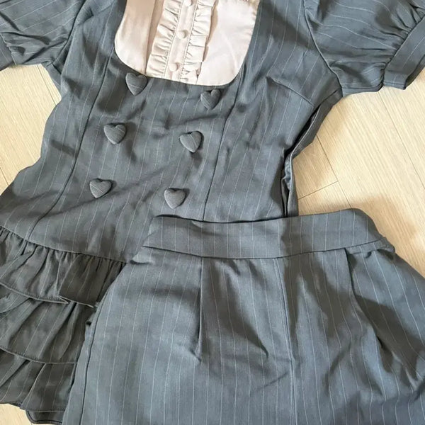 [BUNJANG] Pium York Convertible Heart Button Tiered Setup - Grey/Pink / Pium 피움 요크 전환 하트 버튼 티어드 셋업 그레이x핑크
