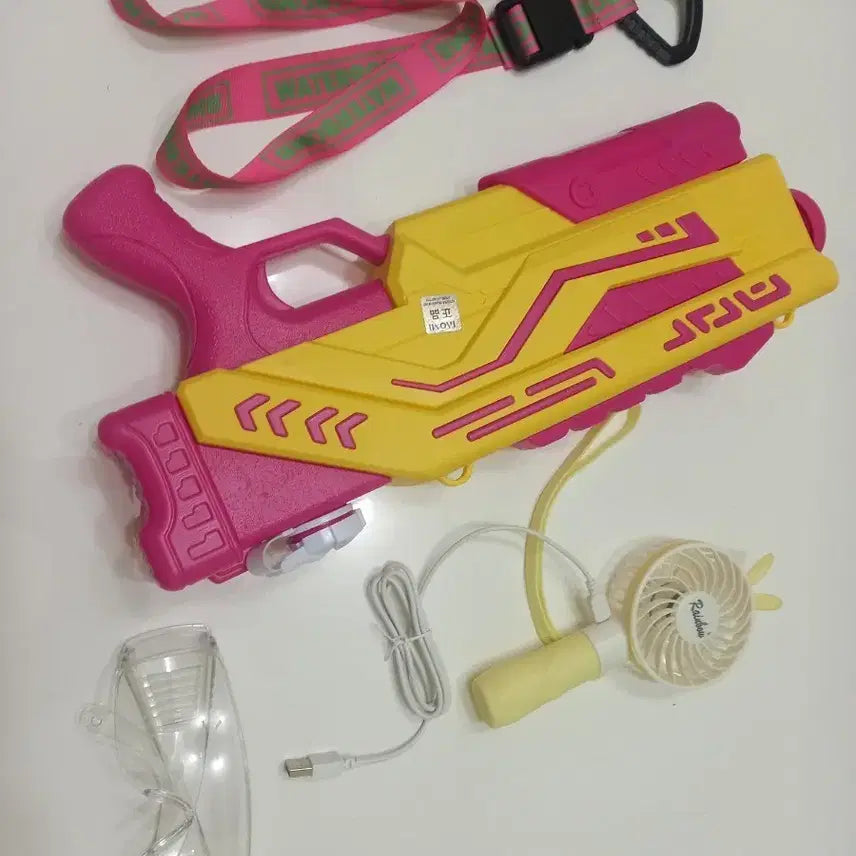 [BUNJANG] Festival Water Gun Bundle Set with Handheld Fan, Goggles, and Accessories / 페스티벌용 물총1개/.손선풍기/고글/물총끈/비닐백 새거. 한장 일괄 14000원에. 판매