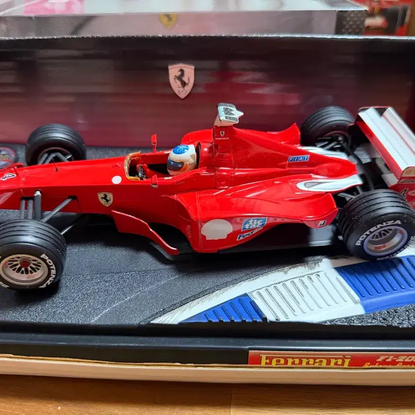 [BUNJANG] Hot Wheels 1/18 Ferrari F1 2000 Rubens Barrichello Big Scale Diecast Model Car / 핫 휠 1/18 페라리 F1 2000 Rubens Barrichello 빅스케일 경주 자동차 다이캐스트 타미야