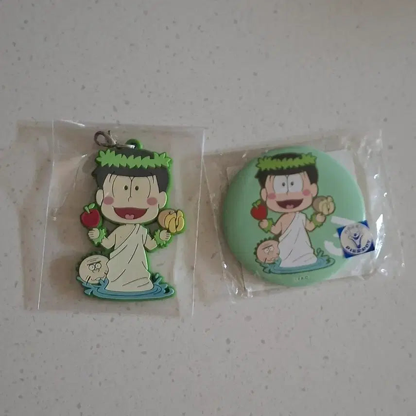 [BUNJANG] Osomatsu-san Religious Mats Choromatsu Rubber Strap & Can Badge Set / 오소마츠상 종교마츠 쵸로마츠 3 러버스트랩 캔뱃지