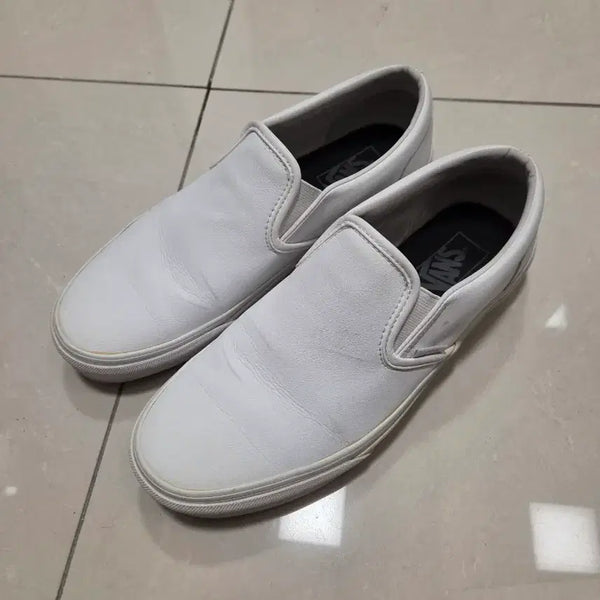 [BUNJANG] Vans Leather Slip-On White / [260] 반스 레더 슬립온