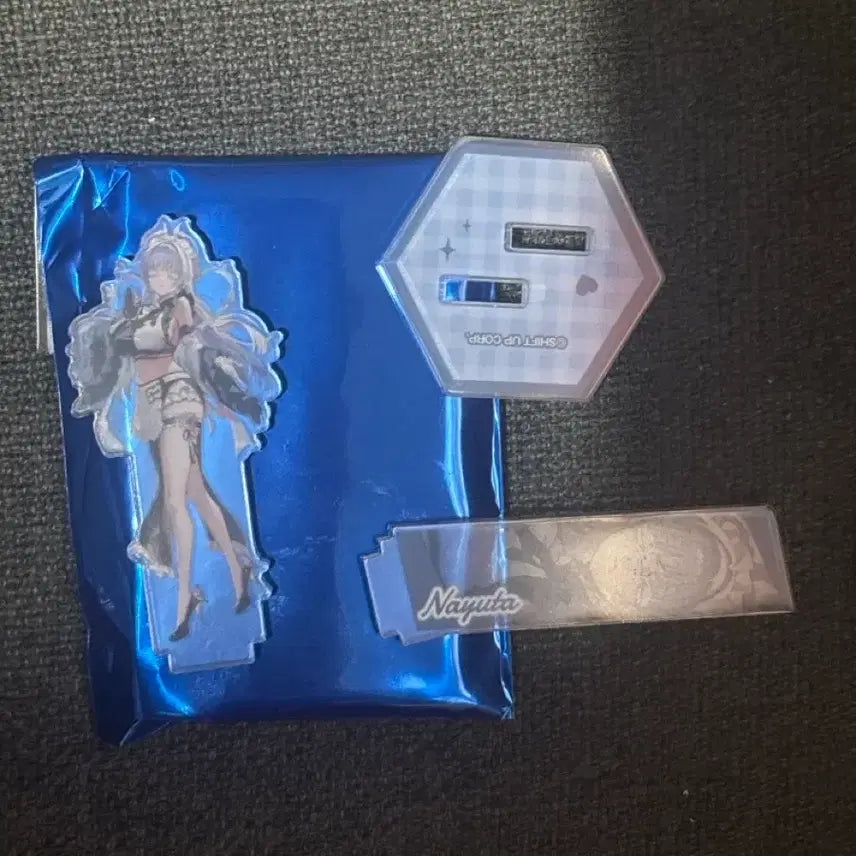 [BUNJANG] NİKE AND GALLERY Nayuta Mini Acrylic Stand / 니케 앤드 갤러리 미니 아크릴 스탠드 나유타