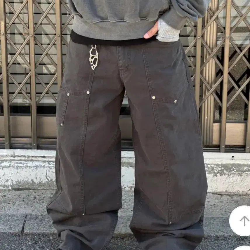 [BUNJANG] OOT택 Grey Wide Studded Pants / 갱갱샵 OOT택 그레이 와이드 스터드 팬츠