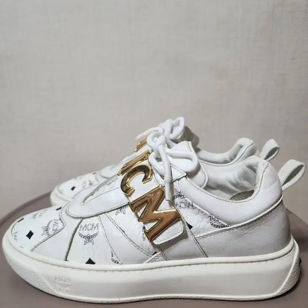[BUNJANG] MCM Visetos Sneakers Gold Charm White / >>상태최상<< [정품] MCM 비세토스 스니커즈 골드 참 화이트 230 팝니다