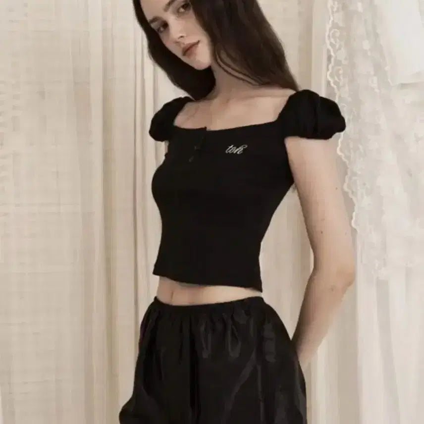 [BUNJANG] TOH Cupid Top Black / TOH 큐피드탑 블랙