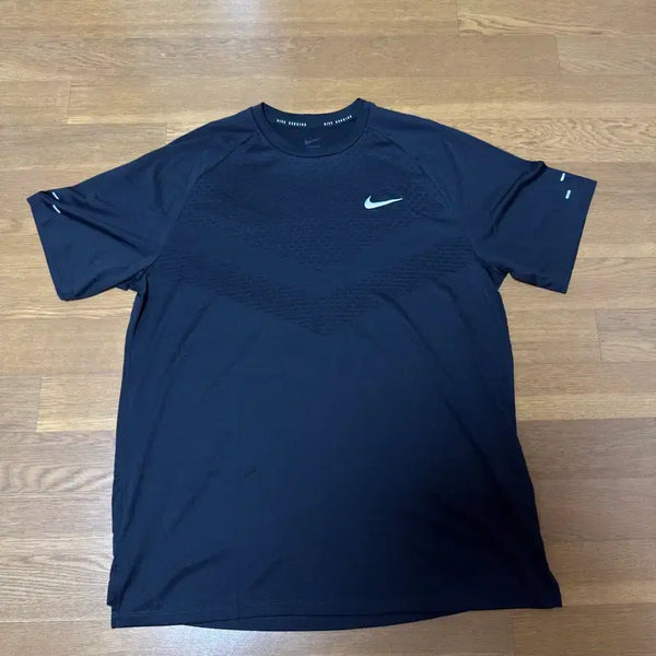 [BUNJANG] Nike Stride Men's Dri-FIT ADV Short-Sleeve Running Top / 나이키 스트라이드 남성 드라이 핏 ADV 반팔 러닝 탑