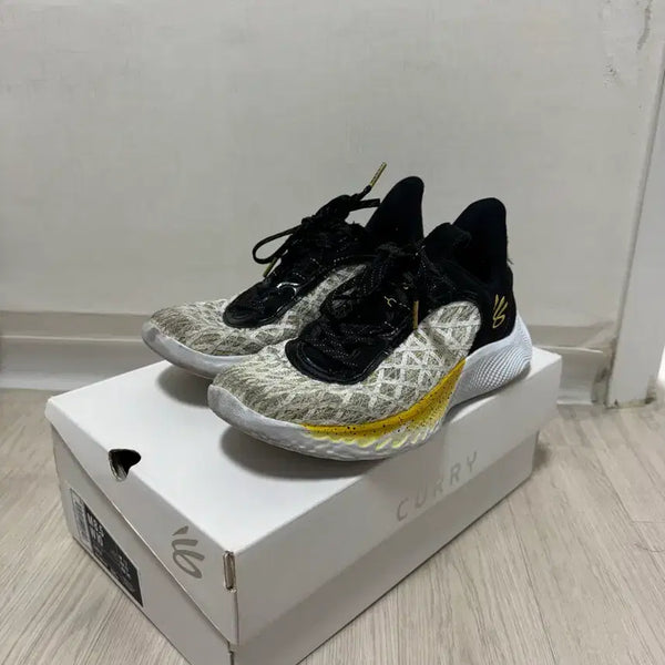 [BUNJANG] Under Armour Curry 9 / [265]언더아머 커리9