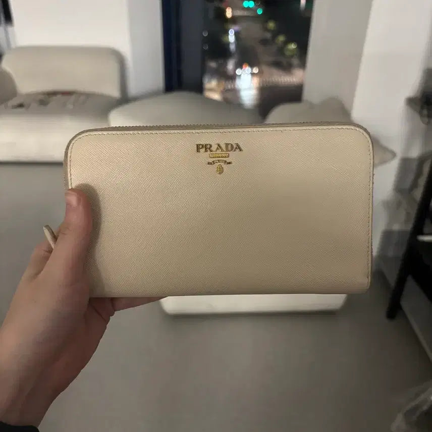 [BUNJANG] Prada Ivory Zipper Long Wallet / 프라다 아이보리 지퍼돌이 장지갑