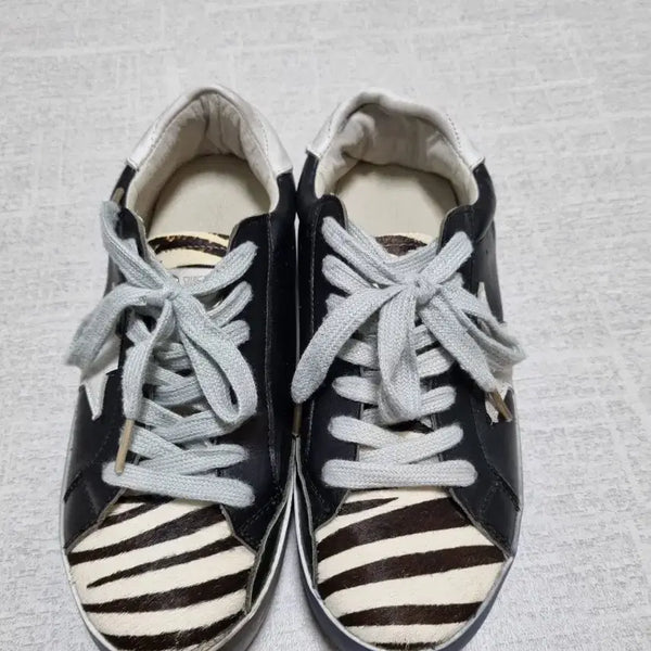 [BUNJANG] Zebra Print Sneakers - Size 235 / 스니커즈 235