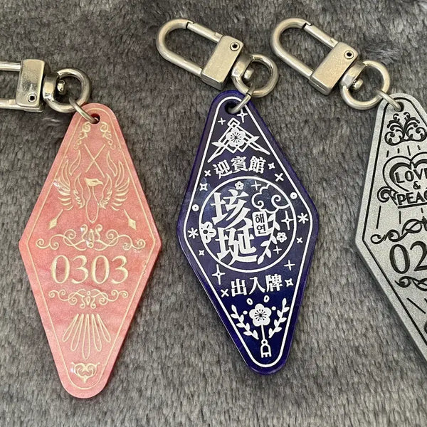 [BUNJANG] The Greatest Estate Designer Hotel Keychain Set (Mun Hyeon-ah, Han Yu-jin, Hae-yeon) / 내스급 호텔 키링 문현아, 한유진, 해연