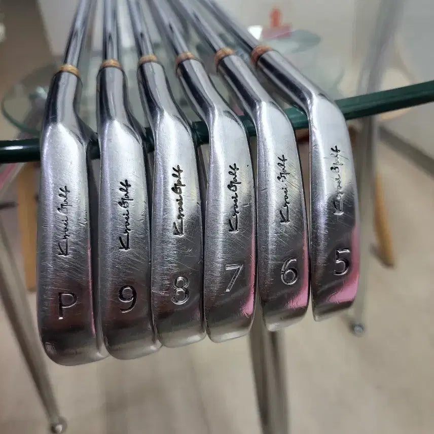 [BUNJANG] Vega Muscle Iron Set (5-PW) / 교에이 (Vega)머슬 판매 함니다