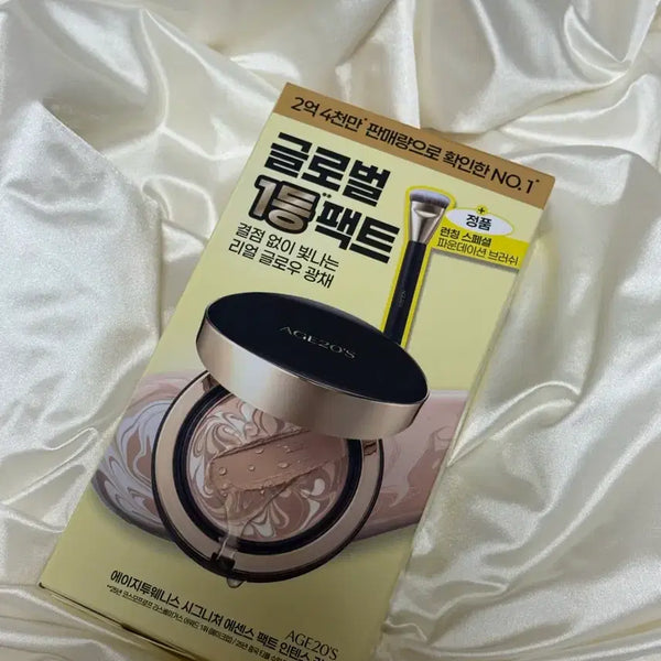 [BUNJANG] Age 20's Signature Essence Pact 19C Special Set / 에이지투웨이니스 19C 시그니처 에센스 팩트 기획세트 (새상품)
