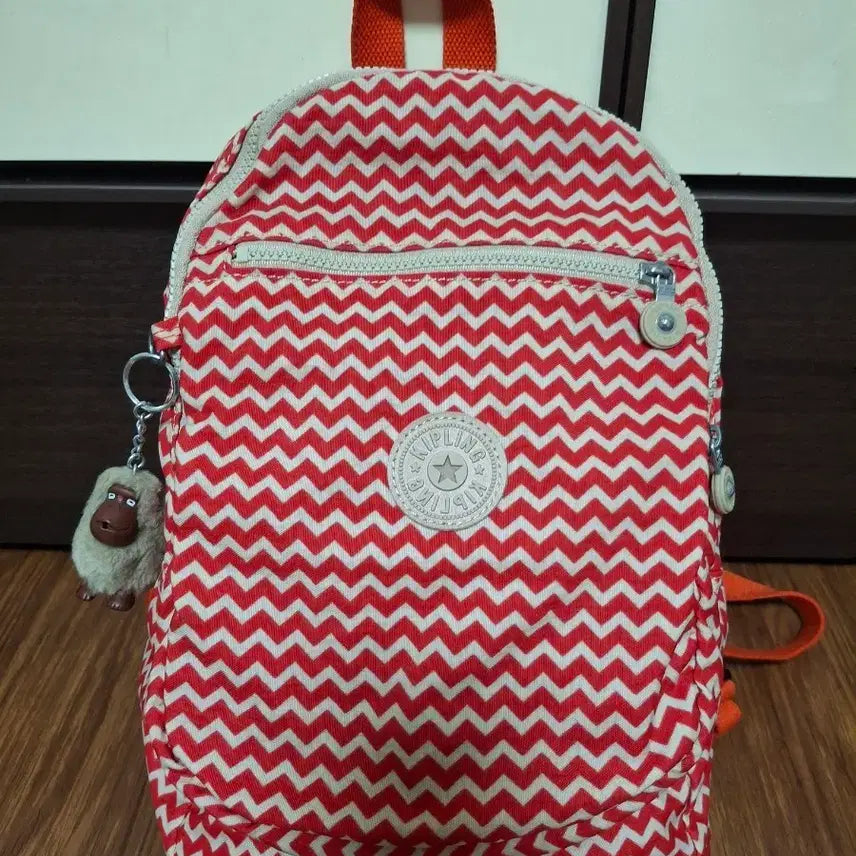 [BUNJANG] Kipling Red Zigzag Pattern Backpack / 키플링 레드 지그재그 패턴 백팩