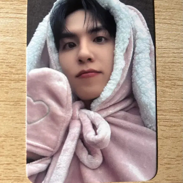 [BUNJANG] Whosfan Rabbit Blanket Photocard / 후즈팬 토끼담요 포카 양도
